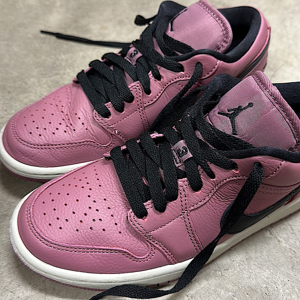 Air Jordan 1 Low